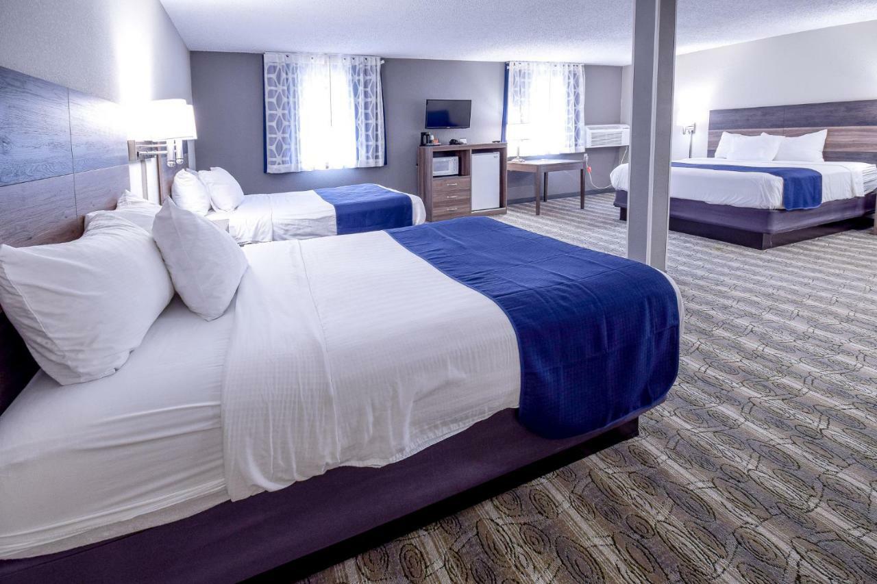 Days Inn & Suites By Wyndham Wisconsin Dells Exterior photo