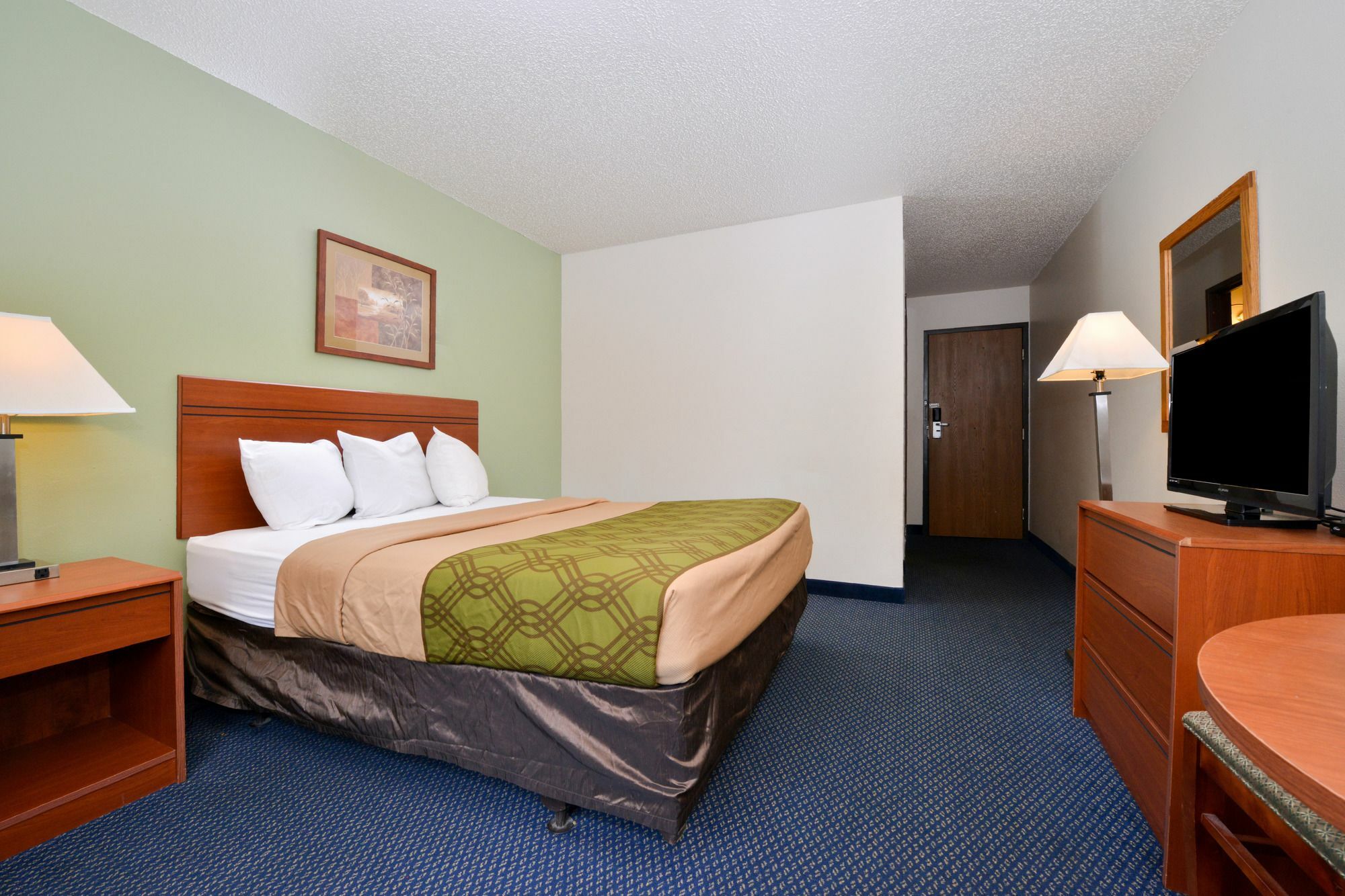 Days Inn & Suites By Wyndham Wisconsin Dells Exterior photo